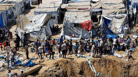 Despite Donald Trump’s announcement, Israeli attacks continued for a second consecutive day