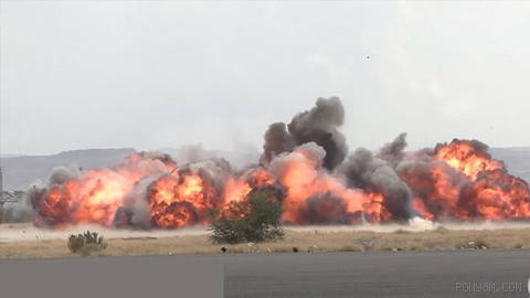 Yemen's army says artillery killed and injured several Houthi fighters