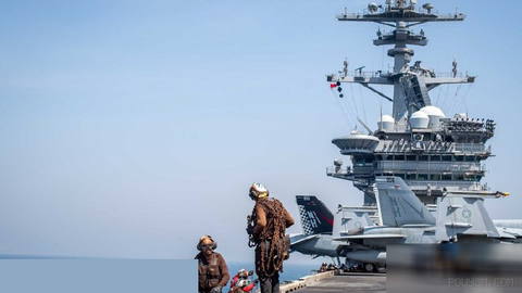 Military families confront senior US Navy leaders about concerns over