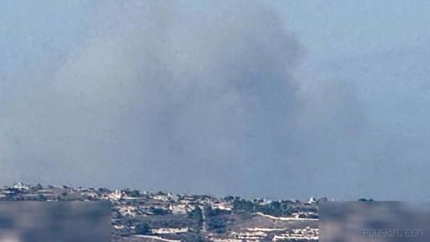 Lebanese media reported Israeli airstrikes on Ali al-Taahir Heights in southern Lebanon.