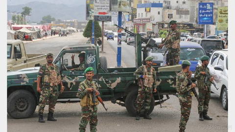 Official Yemen government forces announced that they carried out 181 military operations against Houthi targets on Saturday and Sunday.