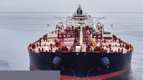 🚨 Yunanistan’ın işlettiği petrol gemisi Skiros’un Karadeniz’de, Rus menşeli yükleme sonrası saldırıya uğradığı iddia ediliyor