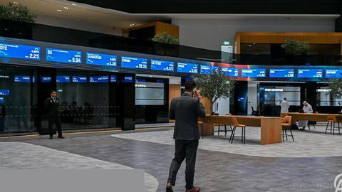 📉 Global markets trade mostly lower as Fed rate hike expectations and