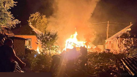 ⚡Russian attacks kill 3, injure over 20 across Ukraine as Putin meets US envoys in Moscow.