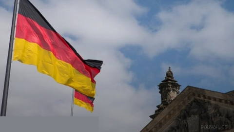 A special unit at the German Defense Ministry is buying weapons for Kiev