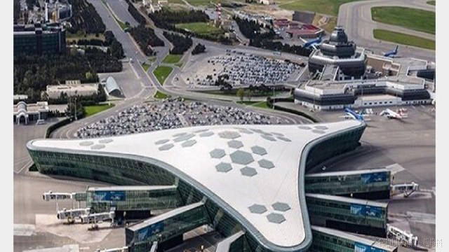 Azerbaycan Cumhuriyeti’nin havacılık alanındaki devlet kurumu, İranlı havayolu şirketlerinin bu ülkeye yönelik uçuşlarının tamamen durdurulduğunu duyurdu.