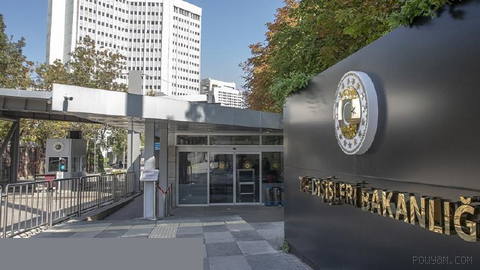🚨 Sudan Mısır sınırına yakın düzenlenen hava saldırısında çok sayıda el işçiliğiyle madencilik yapan kişi öldü ya da yaralandı
