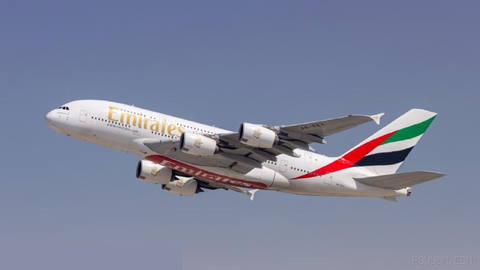 بزرگ‌ترین هواپیمای مسافربری جهان A-380 در مسیر دبی به مسکو