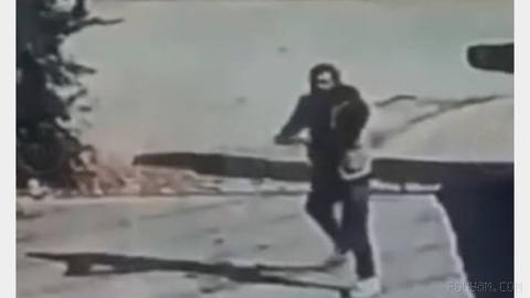 مهاجمان مسلح روز جمعه در جریان مراسم تشییع در یک کلیسا در اردن تیراندازی کردند و هفت نفر را کشتند.