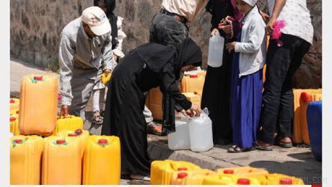 در پی هشدارهای سازمان ملل درباره کمبود شدید مواد غذایی و دارو در شهر تعز