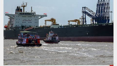 Renewed fighting in the Middle East disrupts India’s oil shipments and at least