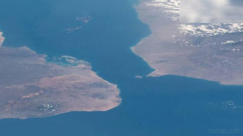 The number of vessel transits through the Bab-el-Mandeb Strait has not