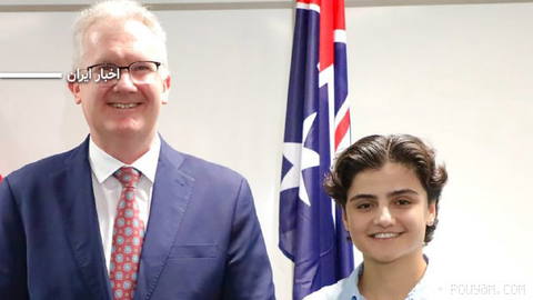 Fatemeh Pasandeh, Iran’s national football player who defected to Australia together with “Atifeh Ramazani-Zadeh,” announces Australian citizenship in a message