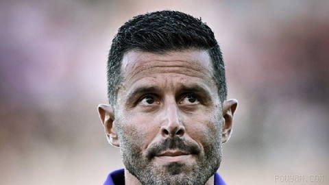 ✔ Official: Fabio Grosso has been appointed as the new head coach of Fiorentina.