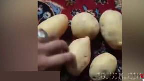 A video about a citizen’s complaint over the ever-increasing prices of food items has been released. The citizen says that seven potatoes cost seventy thousand tomans…