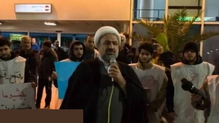 👈یادی کنیم از روزی که رسایی و دوستان کفن پوش رفتن فرودگاه مهرآباد و گفتن مارو به جنگ اعزام کنید