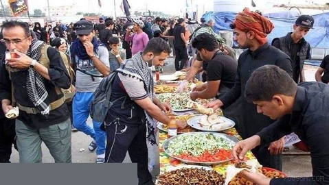 عرزشی جیره‌خور ده‌ها کیلومتر پیاده میره کربلا،