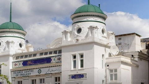 تلگراف گزارش داد مرکز اسلامی انگلیس، با وجود ادامه تحقیقات درباره ارتباط