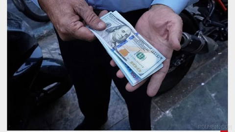 نرخ دلار در پی افزایش نگرانی‌ها از گسترش حملات آمریکا علیه جمهوری اسلامی