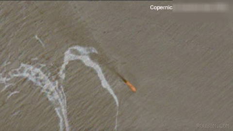 Tankers Trackers, an independent ship-tracking organization, has announced an oil spill in the Strait of Hormuz,