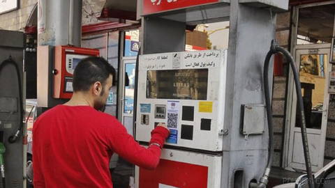 معاون هماهنگی امور عمرانی استاندار کرمان از آغاز عرضه بنزین با نرخ تمام‌شده پالایشگاهی، هر لیتر ۸۷ هزار و ۲۰۰ تومان، در …
