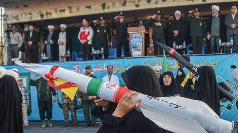 Financial Times, citing two individuals close to the Iranian government, reported that the Islamic Republic