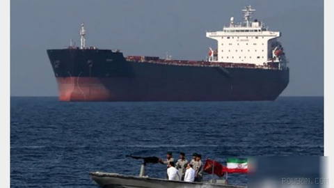 گزارش‌های منتشر شده توسط شرکت‌های اطلاعات دریانوردی نشان می‌دهد نفتکش
