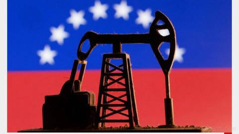Bloomberg reports, citing informed sources, that Venezuela is considering leaving OPEC