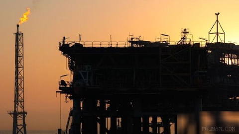 Reuters reported that oil prices rose by more than two percent, and the price of Brent oil again exceeded $90 per barrel.