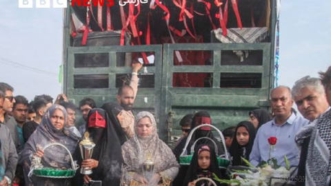 🔻مراسم تشییع جان‌باختگان در مراسم عروسی در شهرستان کوهستک در استان