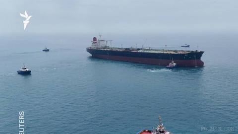 🔸Iran’s Revolutionary Guards Navy command says a supertanker, it claims intended to pass through the “prohibited area in the south of the Strait of Hormuz,” “blew up after hitting a naval mine.”