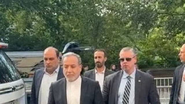 یک منبع آمریکایی که در نشست هیات‌های ایالات متحده و جمهوری اسلامی در