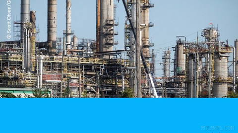 🔶کاهش قیمت نفت در پی تصمیم گروه ۷ برای آزادسازی ۱۰۰ میلیون بشکه ذخایر