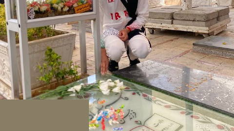 Iranian Asian Games Silver Medalist Pays Tribute to Martyr General