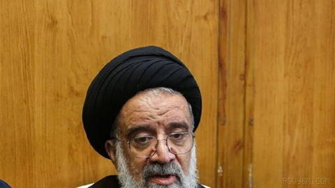 احمد خاتمی، عضو هیات‌رییسه مجلس خبرگان، در دیدار با احد آزادیخواه،