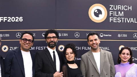 فیلم «کمی نور» ساخته علی عسگری، پس از حضور در بخش مسابقه جشنواره ونیز، نمایش‌های جهانی خود را ادامه می‌دهد.