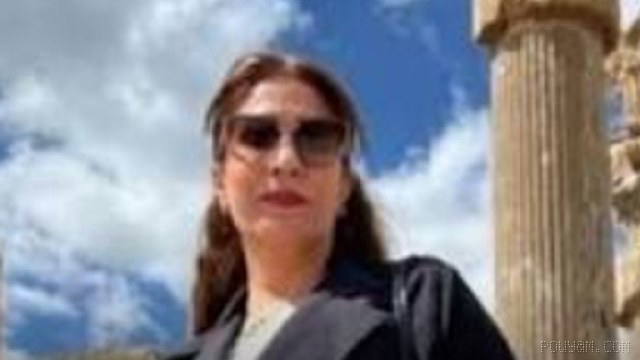 بر اساس گزارش انجمن صنفی معلمان فارس، مهناز ابراهیمی، دبیر ریاضی و فعال