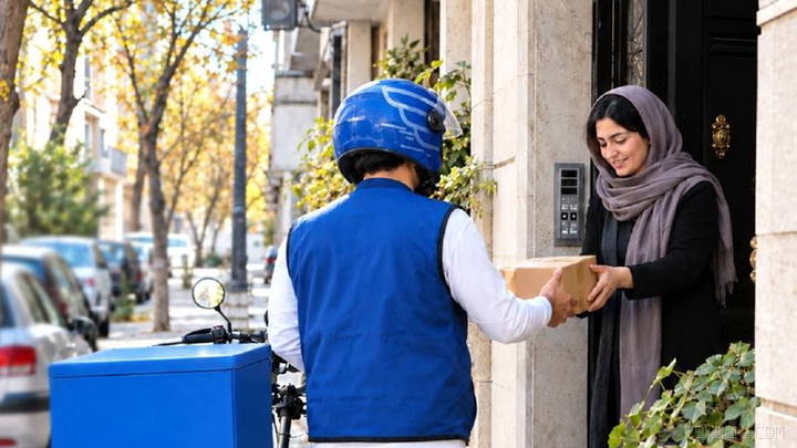 📦 İnternet mağazalarının paket gönderimi Tahran’da 80.000 tomanla!