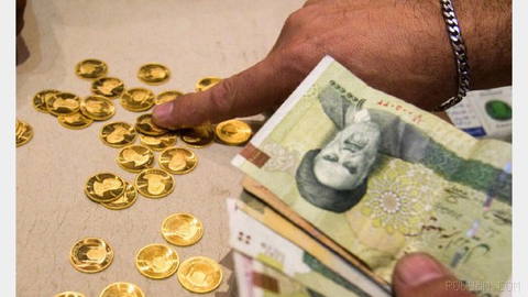 رئیس سازمان تعزیرات حکومتی جمهوری اسلامی به مسافران هشدار داد بردن طلای