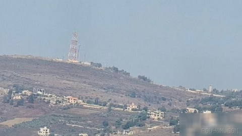 Israeli Army Attacks on Southern Lebanon Moments Ago