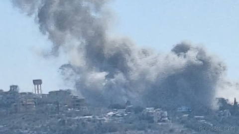 〰❌ An Israeli airstrike targeted a target in Al-Mansouriyeh, in southern Lebanon, just moments earlier.