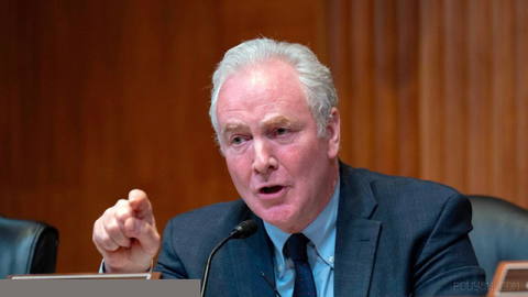 U.S. senator Chris Van Hollen told Haaretz that Israeli forces should be held accountable for about 500 war crimes attributed to the U.S. government…