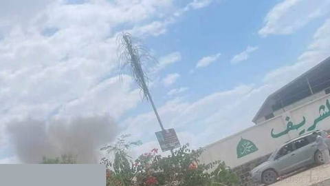 🔹 The Houthis said the Sanaa airport was hit by Saudi Arabia and they will not leave it unanswered