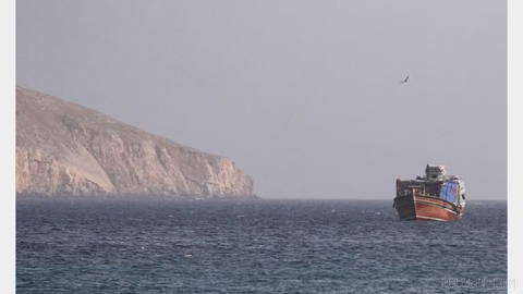 The number of ships transiting the Strait of Hormuz at the start of the week has fallen again.