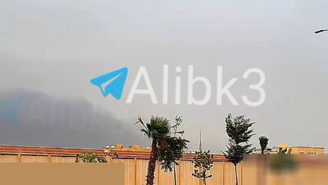 ❌تصاویر دیگر به دست آمده نشان می دهد که دود از جیزان عربستان سعودی پس از حمله اخیر یمن بلند شده است