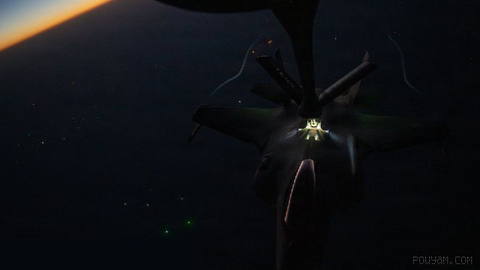 ABD Hava Kuvvetleri Orta Doğu’da F-35 savaş uçaklarına KC-135 ile yakıt ikmali yaptı