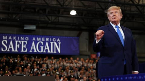 — A senior White House official told The Washington Post that Donald Trump did not hold a meeting with his advisers about declaring the Persian Gulf as U.S. territory after the war, and that his remarks in the New York speech were a joke rather than a policy announcement.