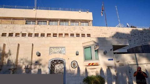 Israel orders closure of UK consulate in East al-Quds over sanctions