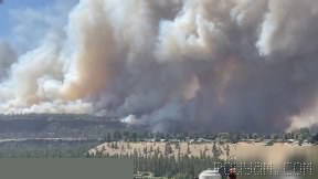 Kuzeybatı Spokane, Washington’da yangın şehre yaklaşırken tahliye emri verildi. Şu anda saatte 48 ila 74 …
