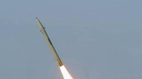 Kuwait’s Ministry of Defense says three border facilities in the north and an oil drilling platform in its territorial waters were targeted on Sunday, 21 Tir 1405